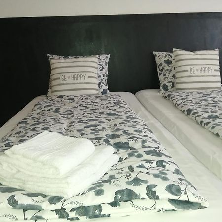 Club Amarilis,Alex&Mila Aparthotel Praia Da Rocha Portimao Bilik gambar